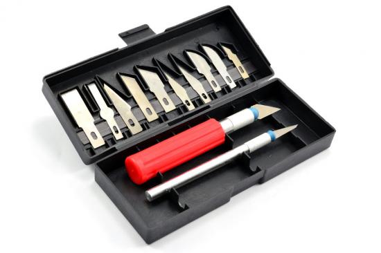 Hobbyist Craft Knife Set - 2 Handles and 12 Blades