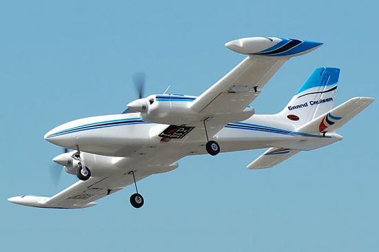 Dynam Cessna 310 Grand Cruiser - 1280mm V2