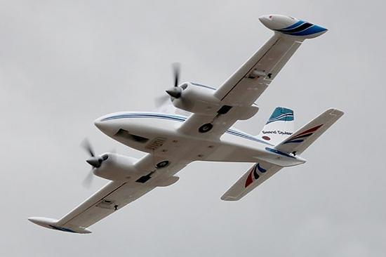 Dynam Cessna 310 Grand Cruiser - 1280mm V2