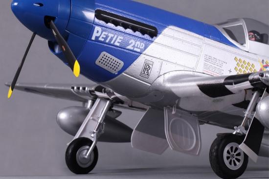 FMS P51 Mustang Petie 2nd V8 - ARTF