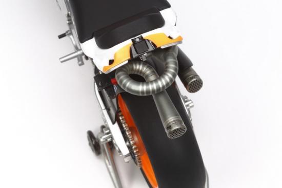 Tamiya 1:12 Repsol Honda RC213V 14