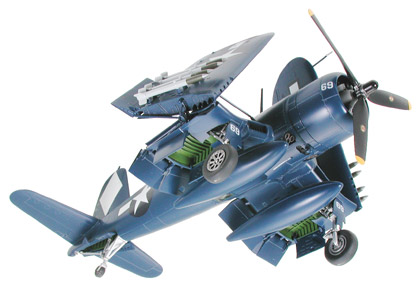 Tamiya Vought F4U-1D Corsair With Moto Tug
