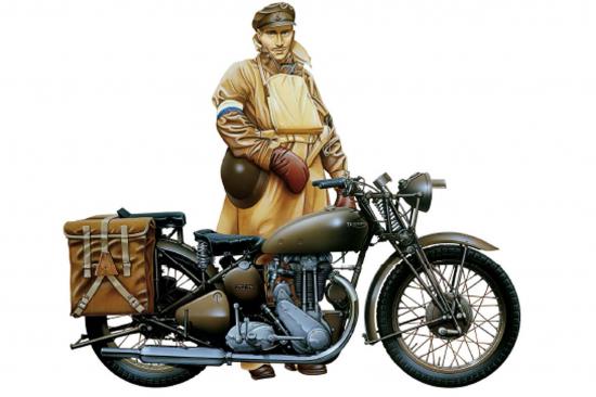 Italeri Triumph Military 3HW Solo 1:9 Scale (HC-7402)