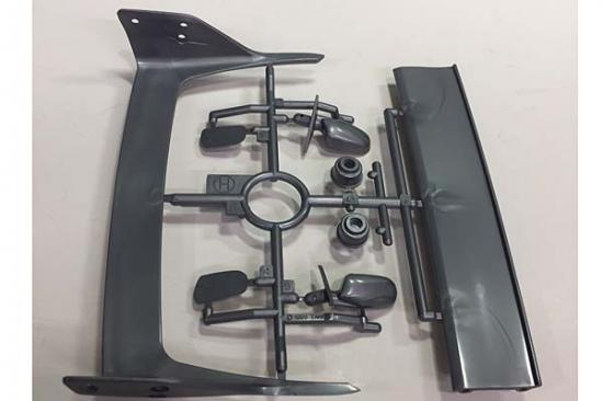 Tamiya Mirrors and wing for 1825588 GTR R33 Bodyshell