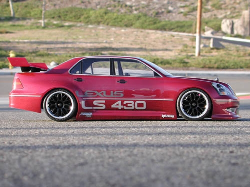 Lexus LS430 (200mm)