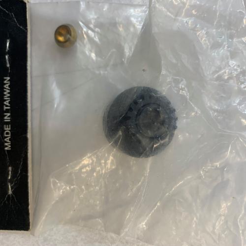 Hobao 2-Speed Clutch Bell W/Pinions ** CLEARANCE **
