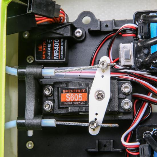 ProBoat Miss Geico Zelos 36 Twin Brushless Catamaran - RTR