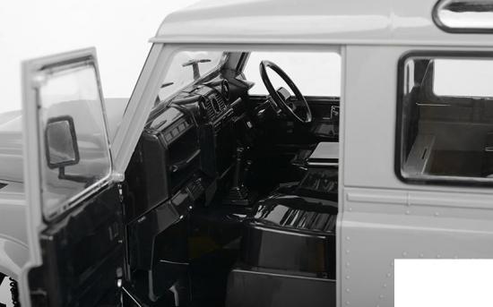 RC4WD 2015 Land Rover Defender D90 Dashboard and Window Trim RC4WD