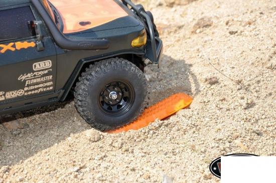 RC4WD MAXTRAX Vehicle Extraction and Recovery Boards 1:10 (2)