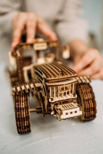 Wood Trick Tractor