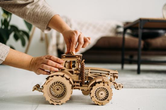 Wood Trick Tractor