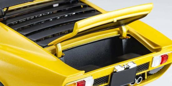Kyosho 1:18 Lamborghini Miura SVR 1970 Yellow-Black
