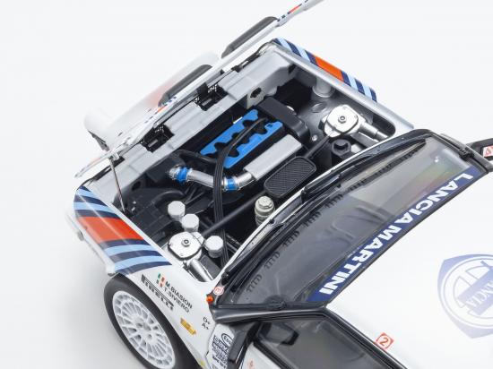 Kyosho 1:18 Lancia Delta HF 4WD Monte Carlo 1987 Team Martini Nr.6