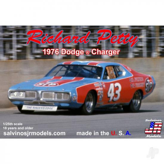 Salvinos JR Models 1:24 Richard Petty 1976 Dodge Charger