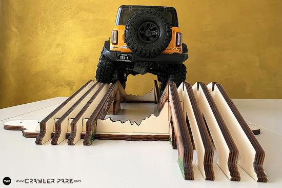 CML Racing Crawler Park Axes Crossing Obstacle 1:10 Crawler Circuit