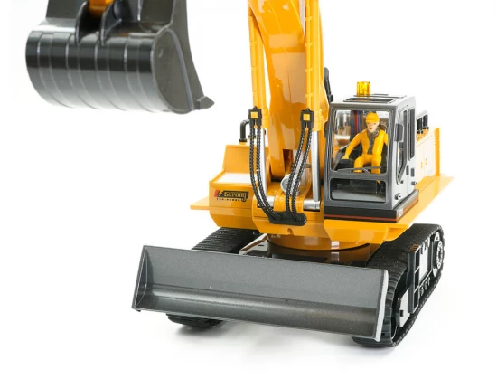 HuiNa 1:16 Scale RC Excavator 11ch Wity Die Cast Bucket