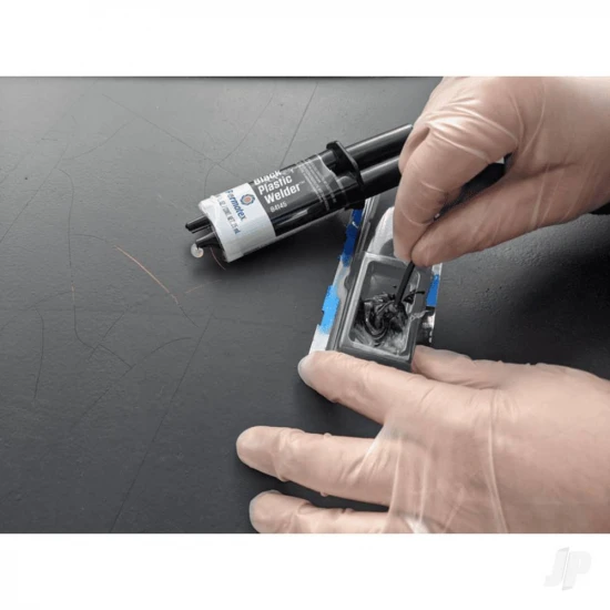 Devcon Black Plastic Weld (25ml Syringe)