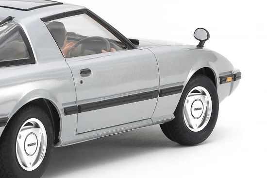 Tamiya 1/24 Mazda Savanna RX-7