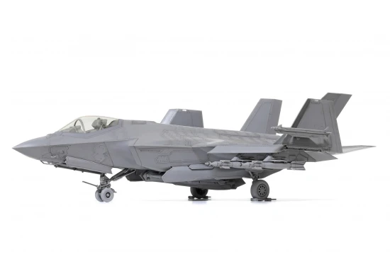 その他 TAMIYA F-35C Lightning II 1/48 Amazon.com: TAMIYA 1/48 Lockheed Martin F-35C Lightning II