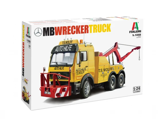 Italeri Mercedes-Benz wrecker truck