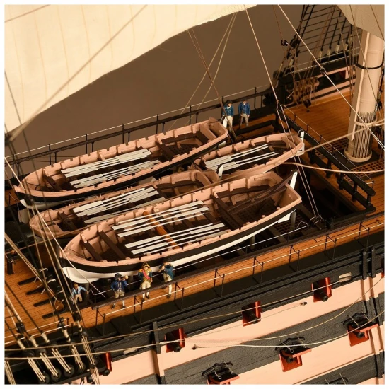 HMS Victory 1:84 Ship of the Line Trafalgar (Closed Hull Version)