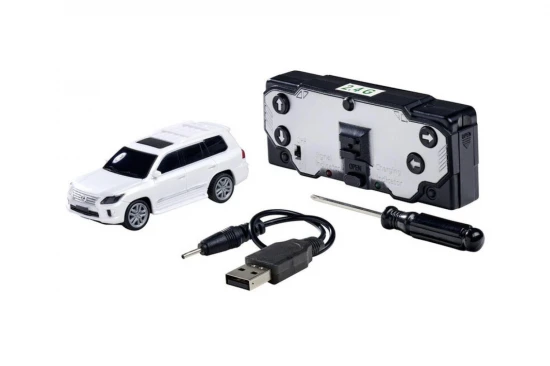 Carson 1:64 Nano Racer Lexus LX570 white