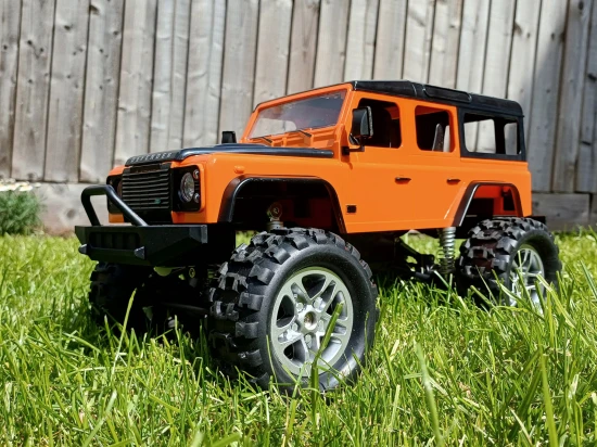 EE 1:14 Radio Control Land Rover Defender