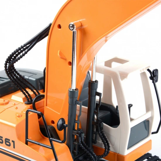EE 1:16 RC Excavator