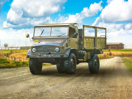 Unimog S 404 - German military truck
