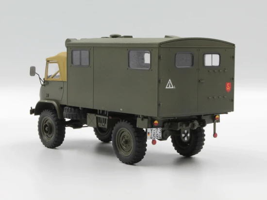 Unimog S 404 with box body - German military truck