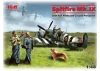 Spitfire Mk.IX with RAF Pilots and Ground Personnel
