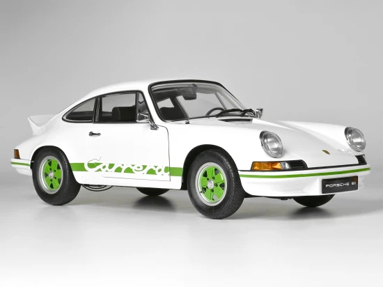 White Porsche 911 Carrera RS 2.7 1:8 Scale Full Metal Kit