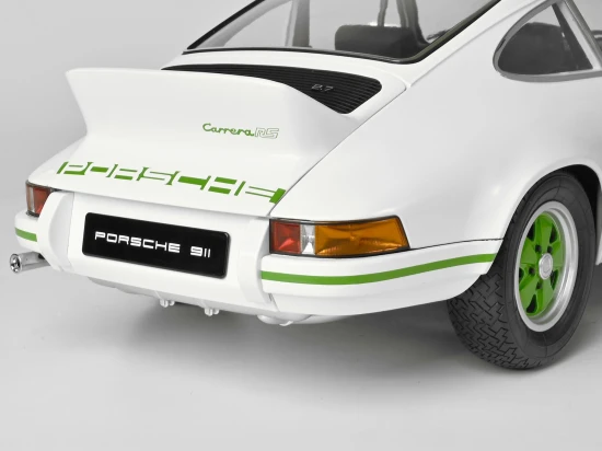 White Porsche 911 Carrera RS 2.7 1:8 Scale Full Metal Kit