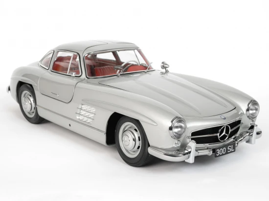 Mercedes 300 SL Silver 1:8 Scale Full Metal Kit