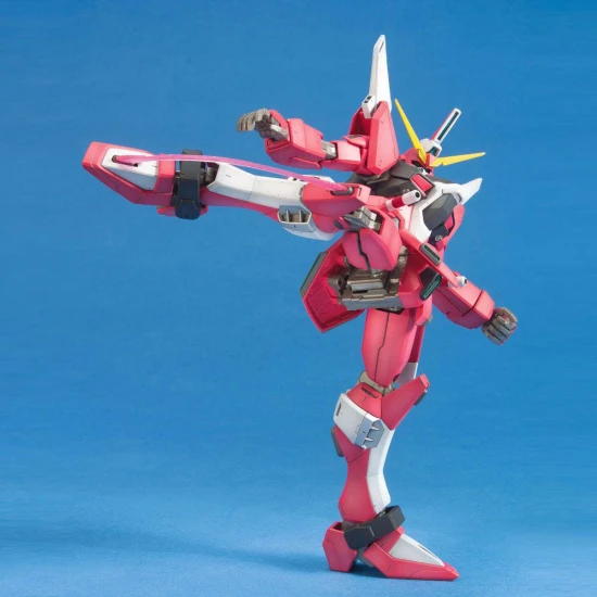 MG 1:100 Infinite Justice Gundam