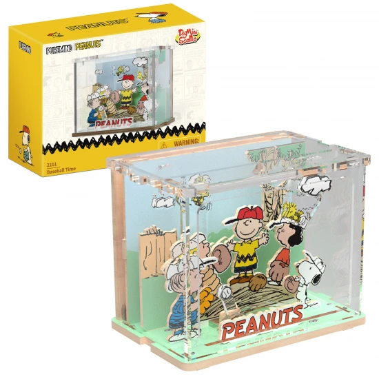 Peanuts™ Snoopy & Friends Baseball Time