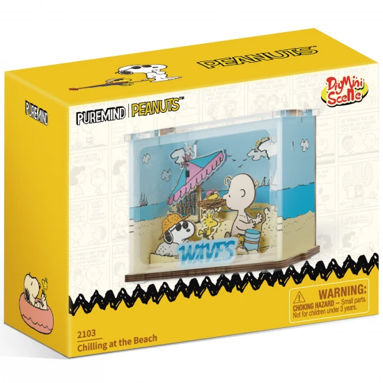 Peanuts™ Snoopy & Charlie Brown Chilling at the Beach