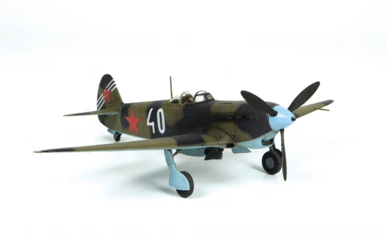 YAK-7 late version