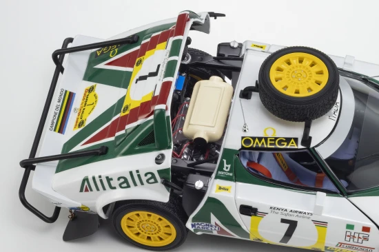 Kyosho 1:18 Lancia Stratos HF S.Munari 3rd Safari Rally 1977 Nr.7