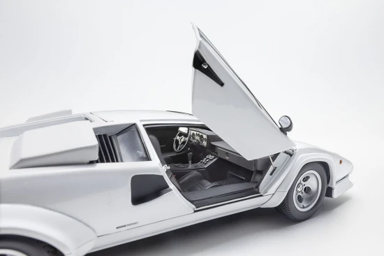 Kyosho 1:18 Lamborghini Countach LP400 S White