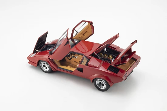Kyosho 1:12 Lamborghini Countach LP500 S Red/Tan Interior