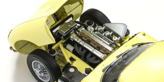 Kyosho 1:18 Jaguar E-Type 3.8L Coupe MK1 1961 Pale Primose