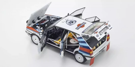 Kyosho 1:18 Lancia Delta HF Integrale (8V) Olympus 1988 Martini Nr.1