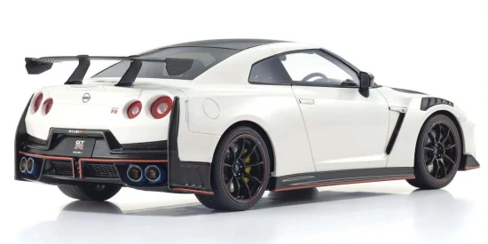 Kyosho 1:18 Resin Samurai Collection Nissan GT-R Nismo 2024 SP White