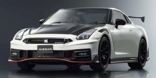 Kyosho 1:18 Resin Samurai Collection Nissan GT-R Nismo 2024 SP White