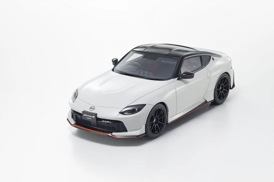 Kyosho 1:18 Resin Samurai Collection Nissan Fairlady Z 2024 White