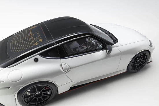 Kyosho 1:18 Resin Samurai Collection Nissan Fairlady Z 2024 White