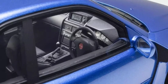 Kyosho 1:18 Samurai Collection Skyline GT-R R34 Khyzyl Saleem Blue