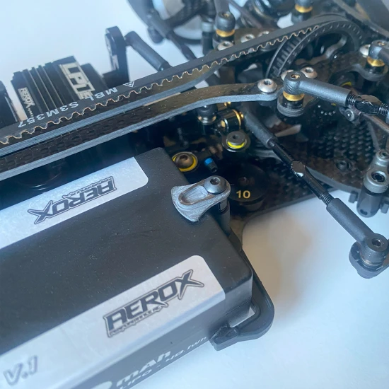 Carbon Fibre Short LiPo Swivel (2)
