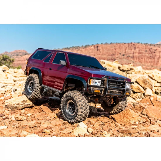 Traxxas TRX-4 1988 Nissan Pathfinder